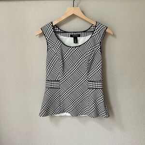 White House Black Market Houndstooth Print Sleeveless Top